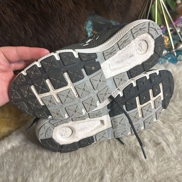 Under Armour shoes 7Y (6012) - Picture 5 of 5